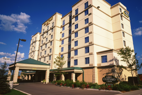 Courtyard by Marriott Toronto Airport buitenkant